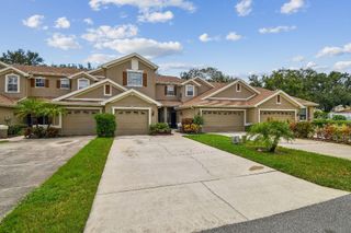 527 SPRING LAKE CIRCLE, Tarpon Springs, FL 34688