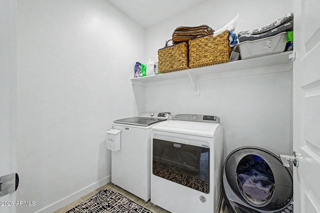 12405 W WAGON WHEEL Drive, Glendale, AZ 85307