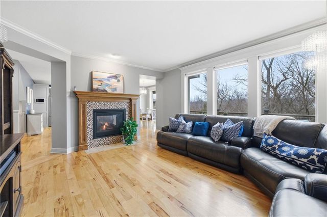 10711 S Appleridge Lane, Olathe, KS 66061