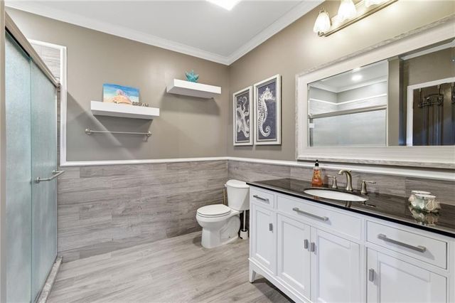 10711 S Appleridge Lane, Olathe, KS 66061
