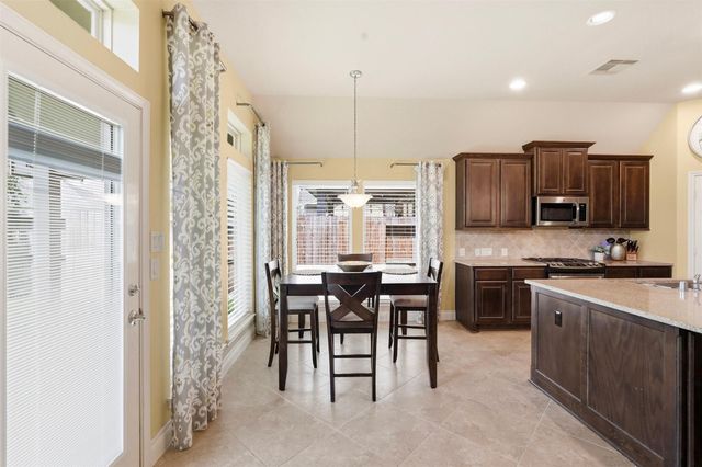 14106 Green Thicket Drive, Pearland, TX 77584