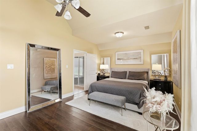 14106 Green Thicket Drive, Pearland, TX 77584