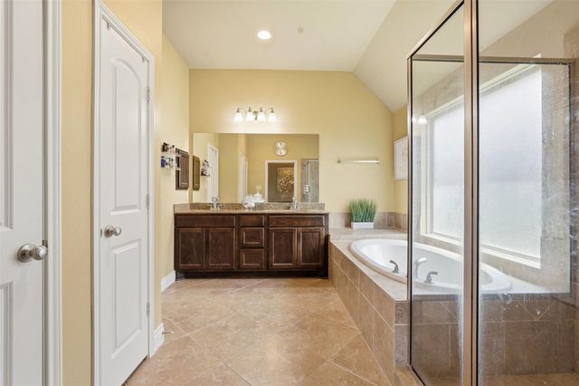 14106 Green Thicket Drive, Pearland, TX 77584