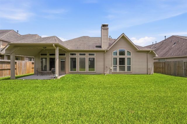 14106 Green Thicket Drive, Pearland, TX 77584