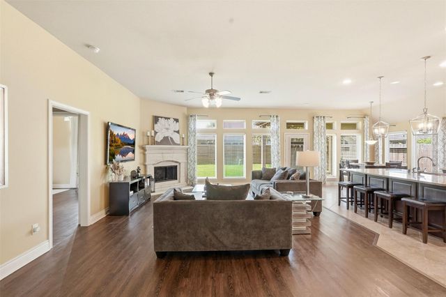 14106 Green Thicket Drive, Pearland, TX 77584