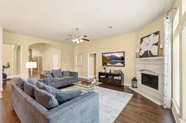14106 Green Thicket Drive, Pearland, TX 77584