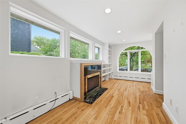 724 S Linden Ave, Point Breeze, PA 15208