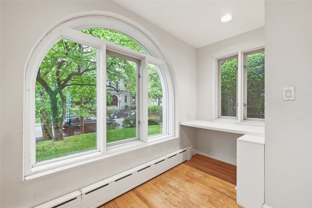 724 S Linden Ave, Point Breeze, PA 15208