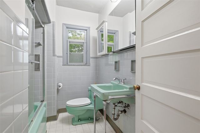 724 S Linden Ave, Point Breeze, PA 15208