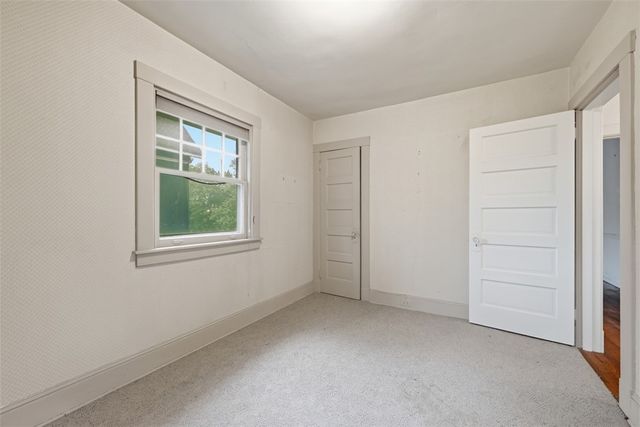 724 S Linden Ave, Point Breeze, PA 15208