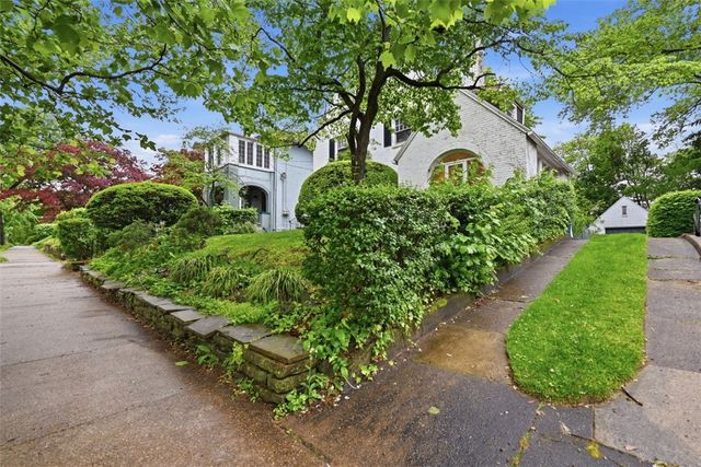 724 S Linden Ave, Point Breeze, PA 15208