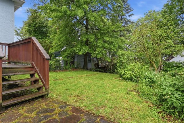 724 S Linden Ave, Point Breeze, PA 15208