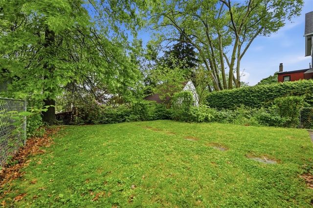 724 S Linden Ave, Point Breeze, PA 15208