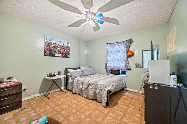 112 Raymond Lane, Rossville, GA 30741