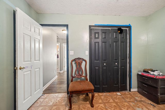 112 Raymond Lane, Rossville, GA 30741