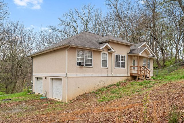 112 Raymond Lane, Rossville, GA 30741