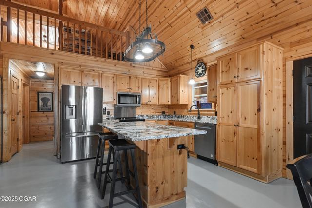 55750 E 360 Road, Jay, OK 74346