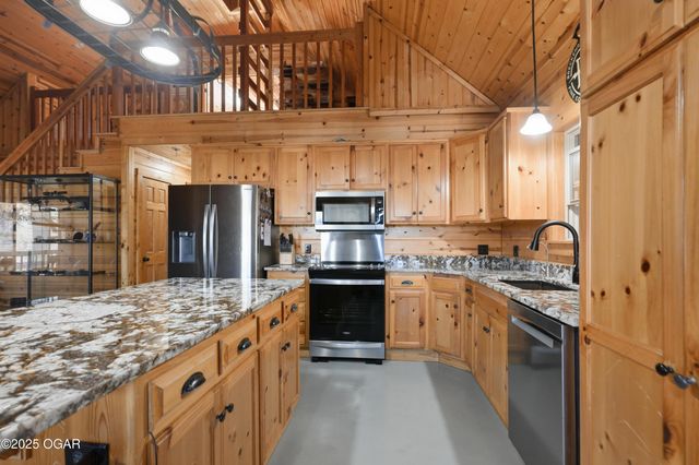 55750 E 360 Road, Jay, OK 74346