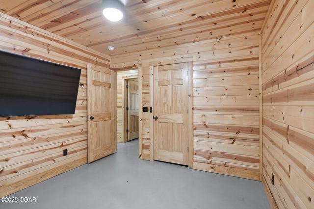 55750 E 360 Road, Jay, OK 74346