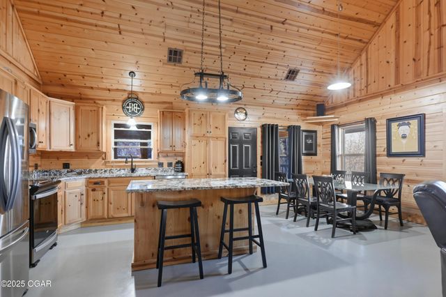 55750 E 360 Road, Jay, OK 74346