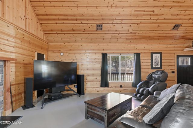 55750 E 360 Road, Jay, OK 74346