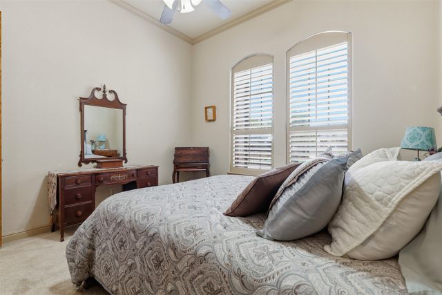 2606 Waters Edge Drive, Granbury, TX 76048