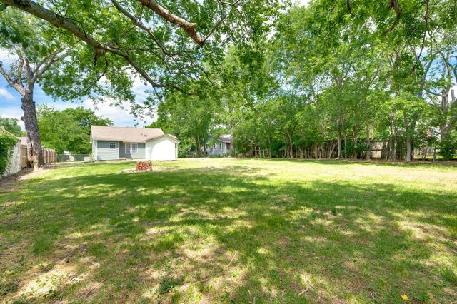 404 Delaware Ave, Madison, TN 37115
