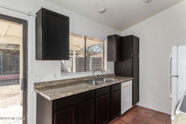 1717 W Cochran Street, Tucson, AZ 85746