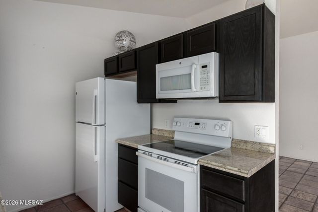 1717 W Cochran Street, Tucson, AZ 85746