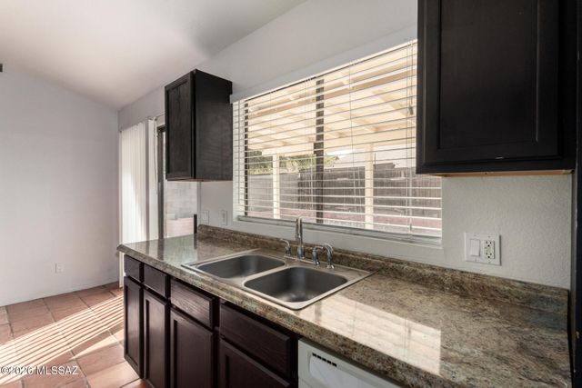 1717 W Cochran Street, Tucson, AZ 85746