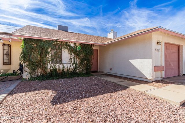 1717 W Cochran Street, Tucson, AZ 85746
