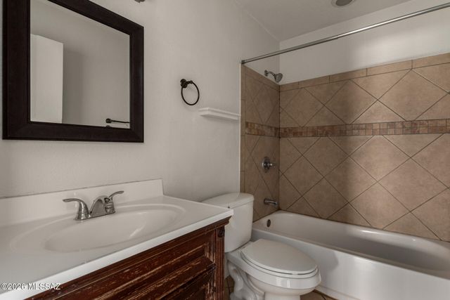 1717 W Cochran Street, Tucson, AZ 85746