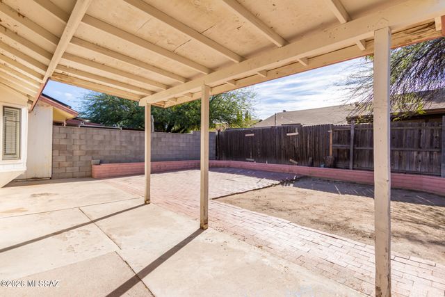 1717 W Cochran Street, Tucson, AZ 85746