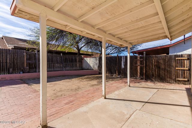 1717 W Cochran Street, Tucson, AZ 85746