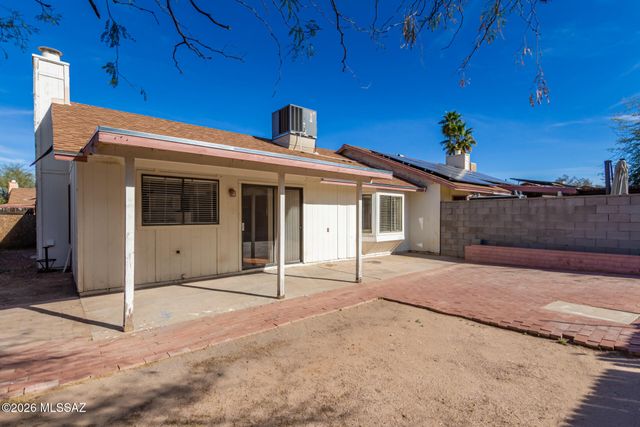 1717 W Cochran Street, Tucson, AZ 85746