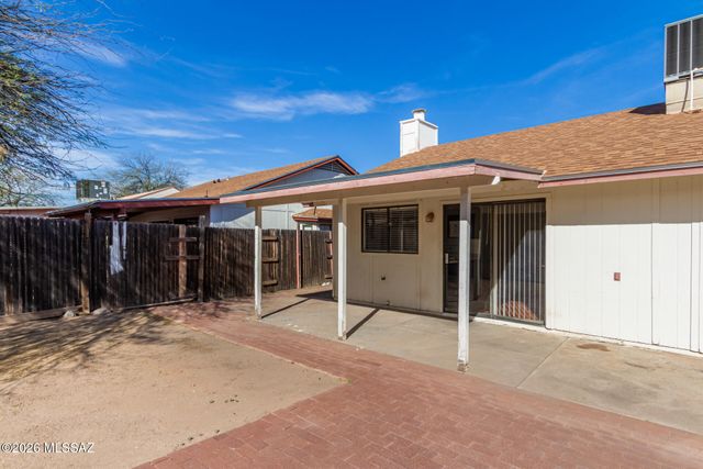 1717 W Cochran Street, Tucson, AZ 85746