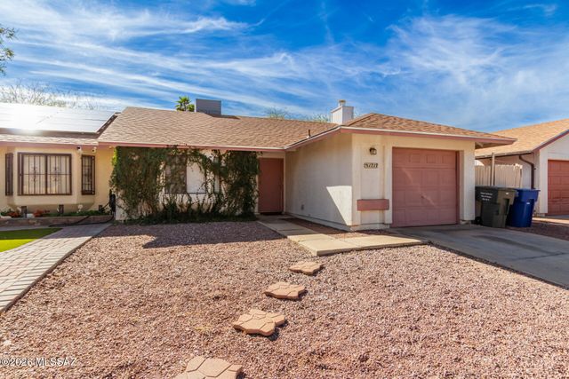 1717 W Cochran Street, Tucson, AZ 85746