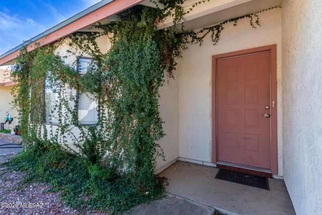 1717 W Cochran Street, Tucson, AZ 85746