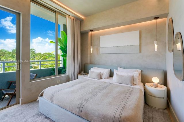 3250 Grand Ave 307, Miami, FL 33133