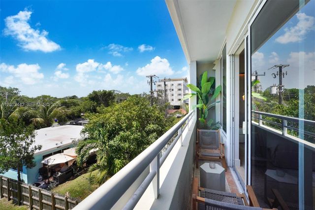 3250 Grand Ave 307, Miami, FL 33133