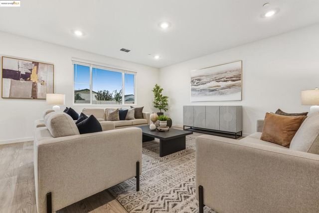 645 Channel Cir, Oakley, CA 94561