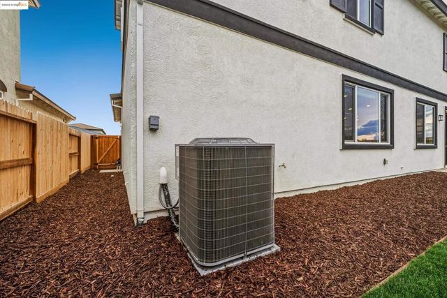 645 Channel Cir, Oakley, CA 94561