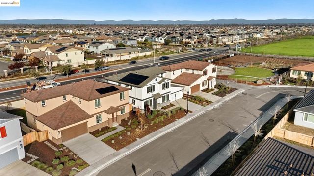 645 Channel Cir, Oakley, CA 94561