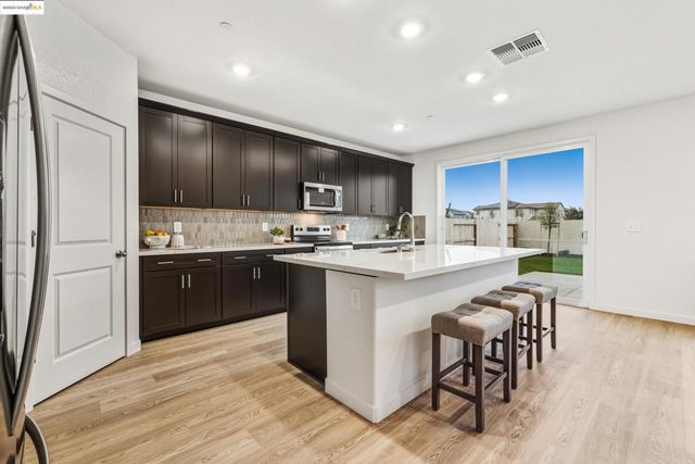 645 Channel Cir, Oakley, CA 94561