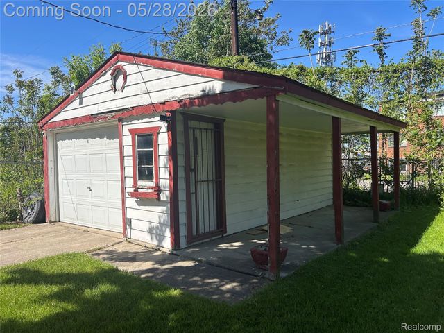 8869 Hartwell Street, Detroit, MI 48228