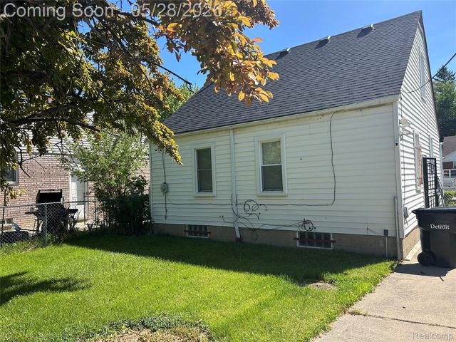8869 Hartwell Street, Detroit, MI 48228