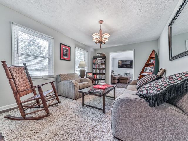132 Little Brook Drive, Woodstock, GA 30188