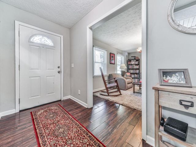 132 Little Brook Drive, Woodstock, GA 30188