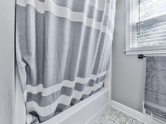 132 Little Brook Drive, Woodstock, GA 30188