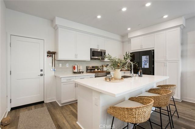 745 Hazel Dr, Rancho Mission Viejo, CA 92694